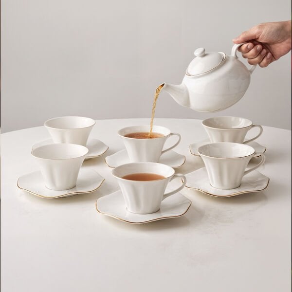 Güral Porselen Nesrin 12 Parça Çay Fincan Takımı