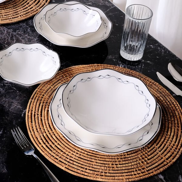 Güral Porselen Nesrin 24 Parça Yemek Takımı Siyah 8121