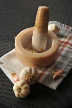Bambum Culina - Bal Köpüğü Mermer Havan