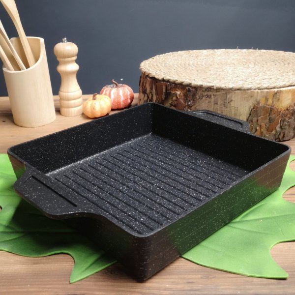 Falez Karem Döküm Fırın Tepsi Tavası 28 cm