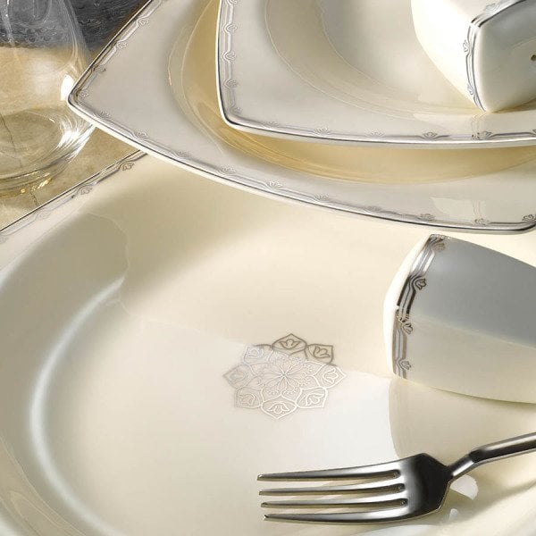 Kütahya Porselen Bone Mare 62 Parça 1139720 Desen Platin Fileli Yemek Takımı