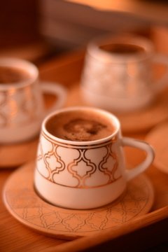 Bambum Hanedan 6 Kişilik Kahve Takımı Desen Altlıklı