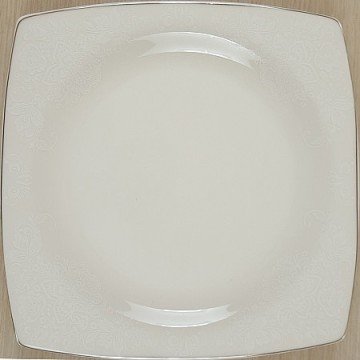 Kütahya Porselen Bone Mare 62 Parça 955921 Desen Altın Yemek Takımı